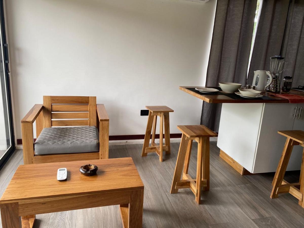 Bunker593 Inn Тена Экстерьер фото