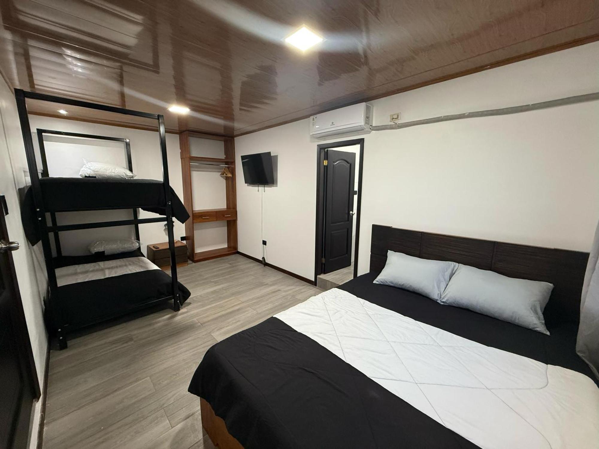 Bunker593 Inn Тена Экстерьер фото