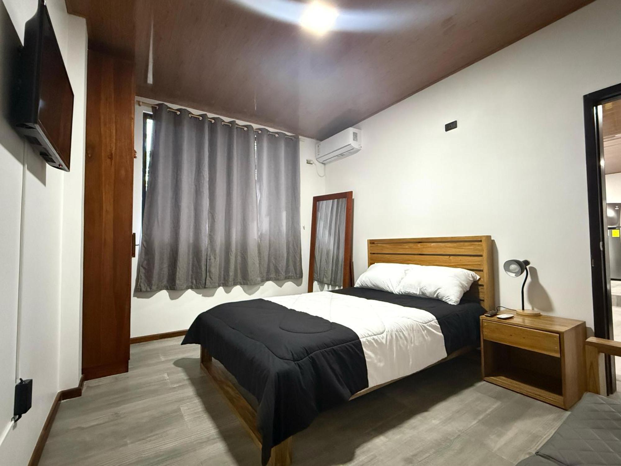 Bunker593 Inn Тена Экстерьер фото